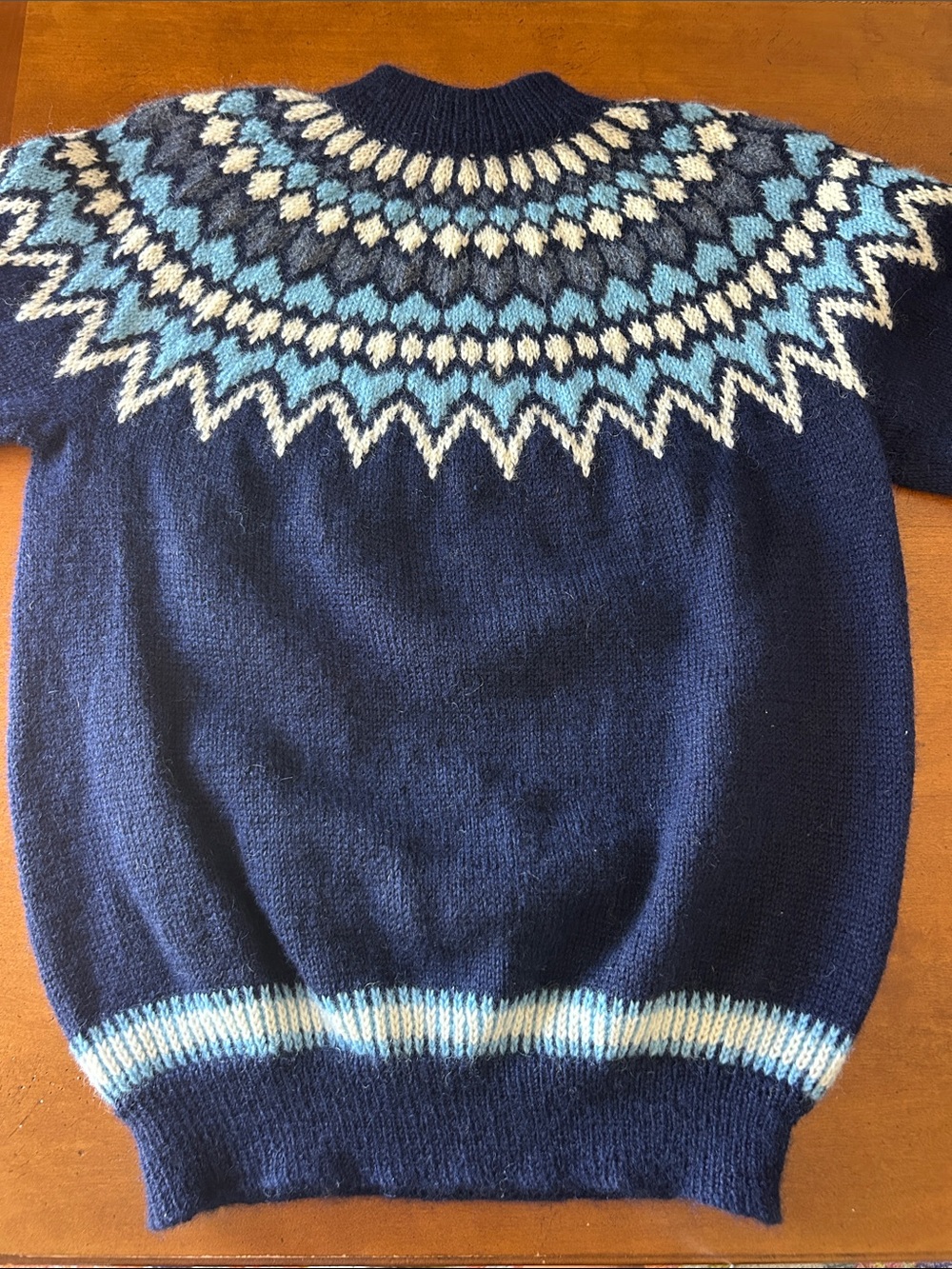 Vintage Dale of Norway Nordic Pure New Wool Navy Sweater - Picture 6 of 6